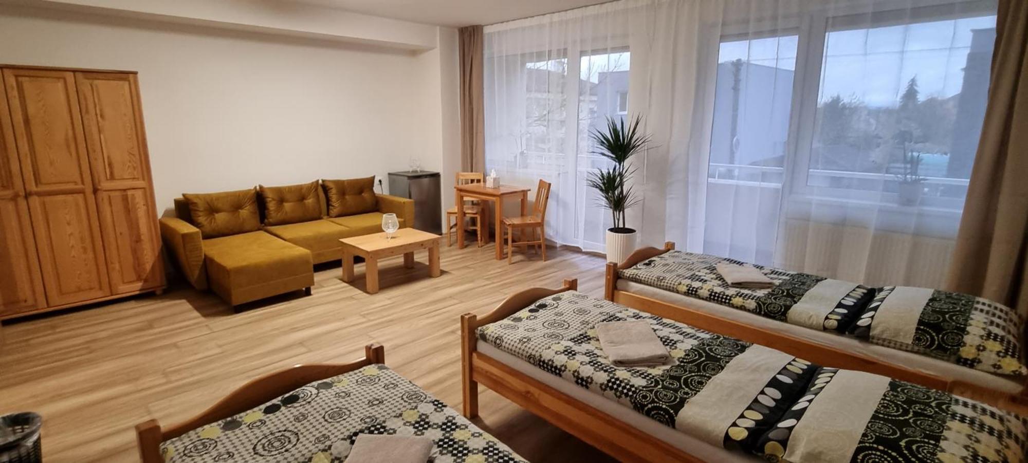 Ubytovanie Funstar Topoľčany 客房 照片